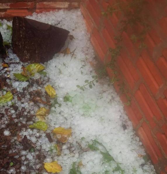 Bossoroca registra forte chuva de granizo - foto 4