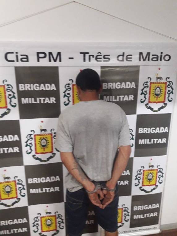 Brigada Militar prende em flagrante homem
traficando em Três de Maio - foto 2
