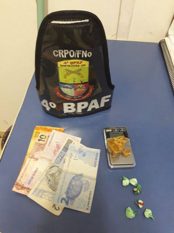 Brigada Militar prende em flagrante homem
traficando em Três de Maio - foto 3