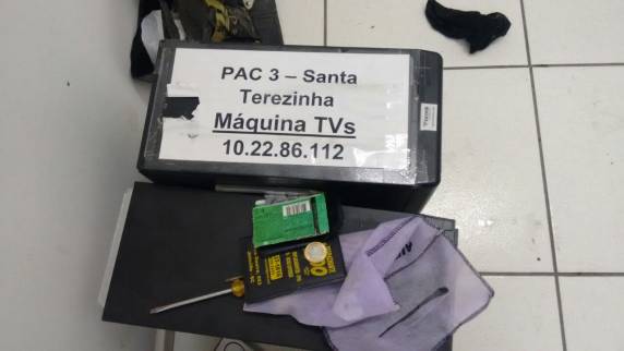 Ação conjunta PRF e
PM prende assaltantes de banco na BR 280 em Rio Negrinho - foto 5