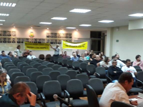 Vereador pede vistas e projeto de expansão urbana não é votado - foto 2