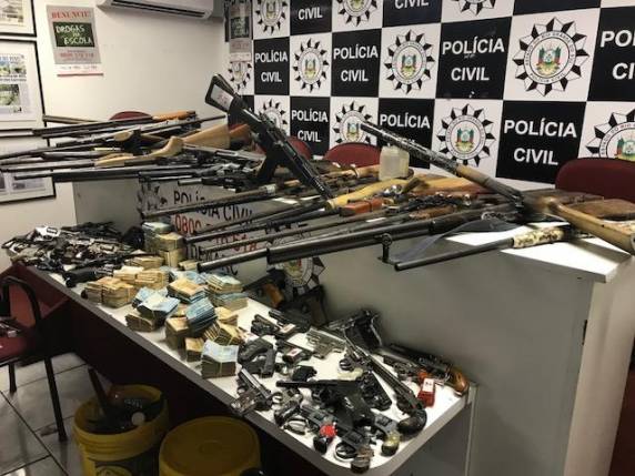 Armas eram vendidas em fábrica clandestina por valores entre R$ 1 mil e R$ 15 mil, em média