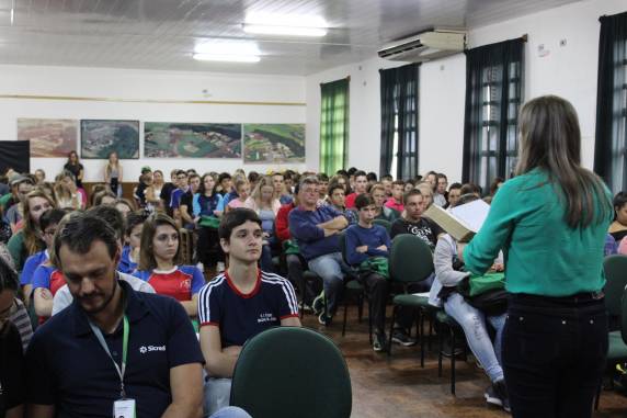 Assinado convênio entre Setrem e Sicredi para o
Cultivando o Futuro 2018 - foto 4