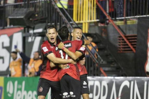 Partida ocorreu nesta quinta-feira (22) no Estádio Bento Freitas