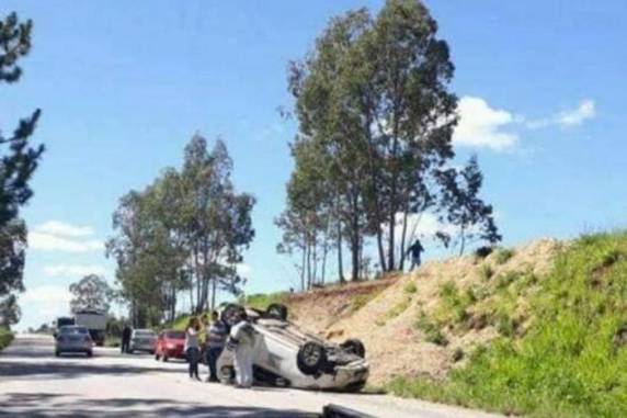 Ninguém ficou ferido no 

acidente com carro da Secretaria de Saúde de Encruzilhada do Sul