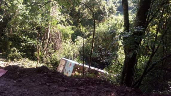 Idoso morre em tombamento de
ônibus no interior de Marques de Souza - foto 2