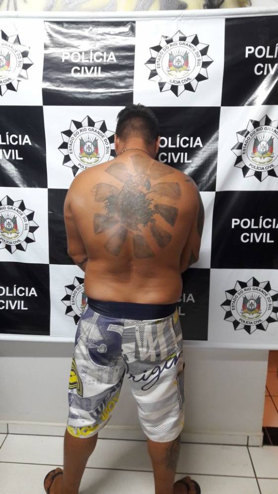 Operação da PC com apoio da BM
resulta na prisão de um casal em Três de Maio - foto 2