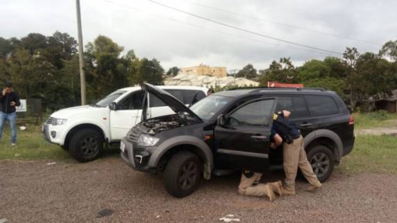 Duas caminhonetes foram interceptadas 

em Lajeado e uma em Soledade