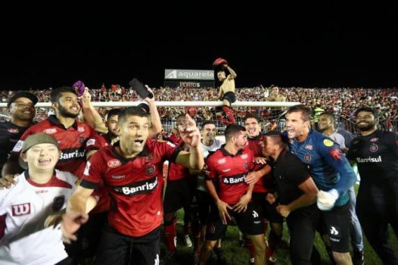 Rubro-negro decidirá o título no Bento Freitas, contra Grêmio ou Avenida