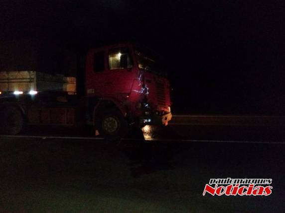 Colisão
traseira entre caminhões resulta em danos materiais na BR 472 - foto 5