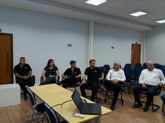 FAHOR recebe visita de empresas da região - foto 2
