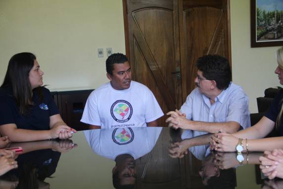 Conselheiros tutelares de outros municípios da 

região participaram do encontro