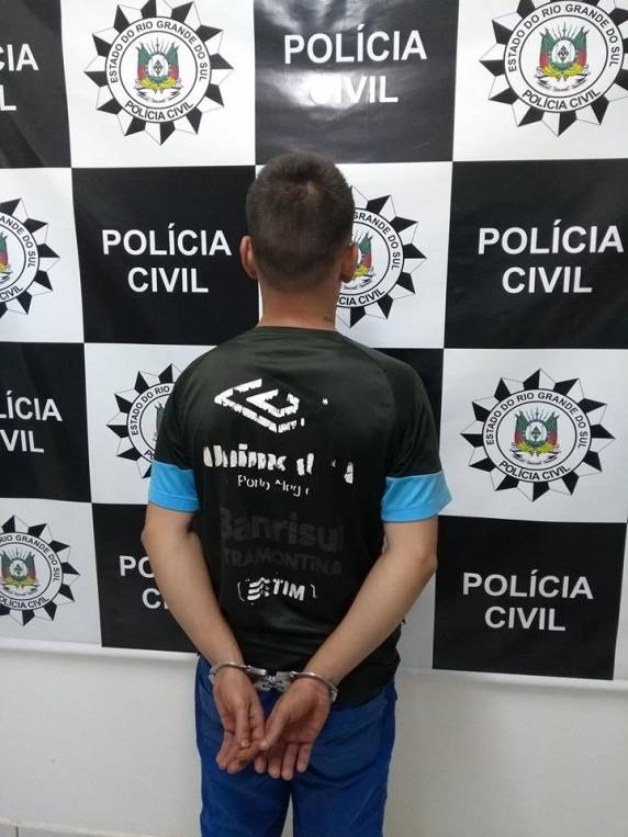 Polícia Civil prende elemento logo após assalto em relojoaria de Tenente Portela - foto 3