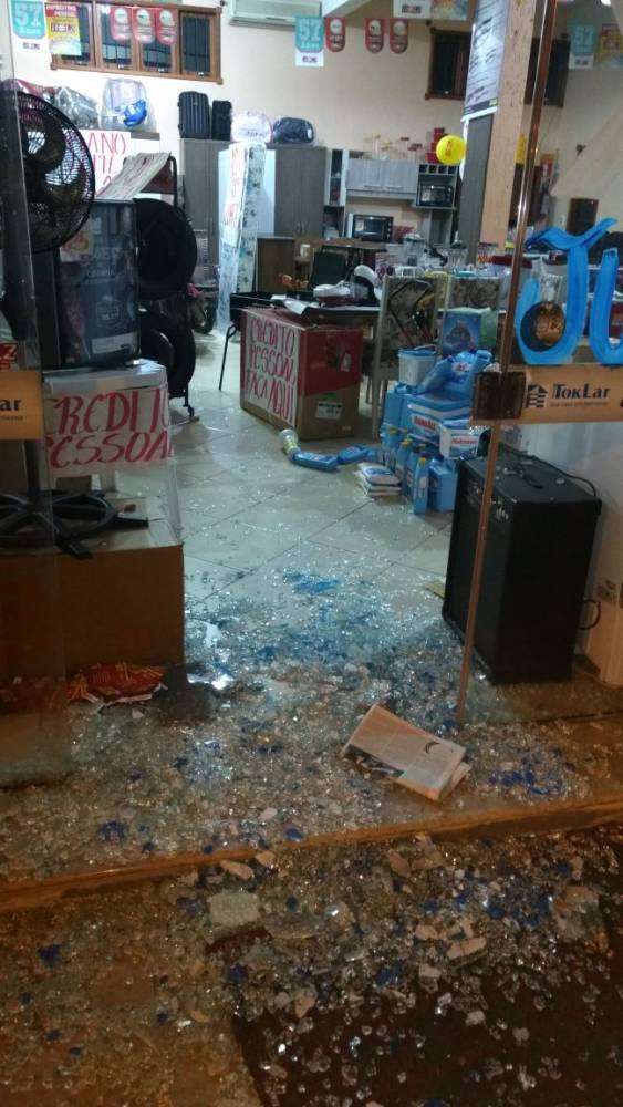 Ladrões furtam em
estabelecimentos comerciais de Nova Candelária e São José do Inhacorá - foto 2