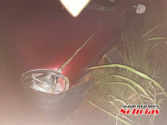 Acidente envolve
dois veículos na RS 342 em Três de Maio - foto 4