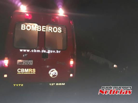 Acidente envolve
dois veículos na RS 342 em Três de Maio - foto 6