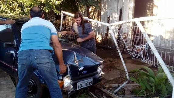 Acidente de trânsito provocou a morte de um homem e deixou duas mulheres
feridas em São Borja - foto 2
