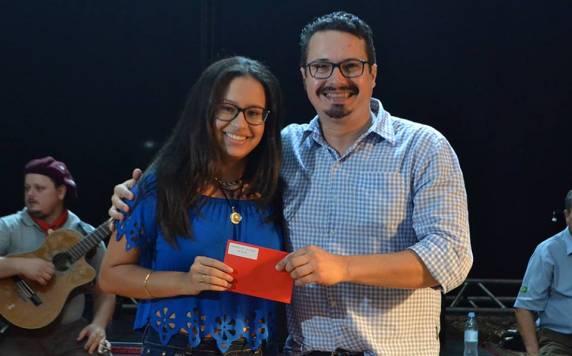 Aluno da Setrem conquista
primeiro lugar no Festival de Música da Expoterneira - foto 3