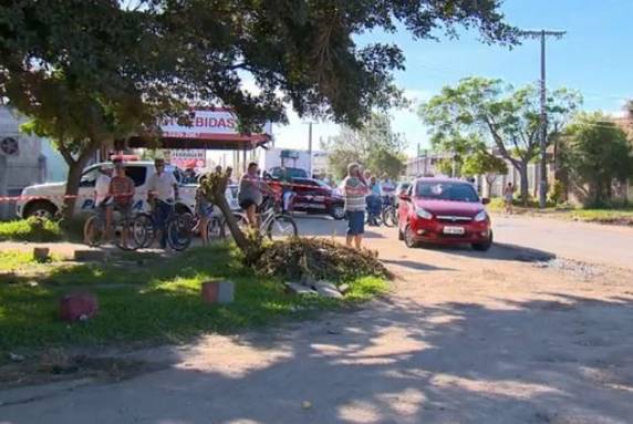 Defesa de Rogério Grimm alega legítima defesa. Dois assaltantes foram baleados pelo comerciante enquanto eram atendidos pela ambulância do Samu