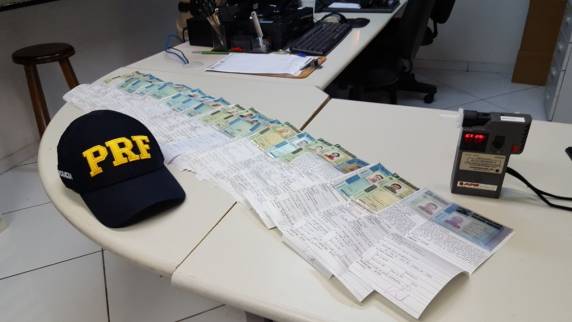 Fiscalização de combate à embriaguez flagra quase 50 motoristas sob efeito de álcool na BR 470 em Blumenau - foto 2