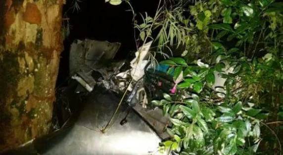 Ambos estavam em Honda Civic, que seguia no sentido Farroupilha-Bento Gonçalves, quando o motorista teria perdido o controle