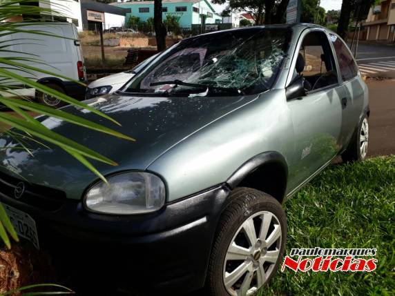 Colisão com danos materiais na Av. Pasqualini em Três de Maio - foto 3
