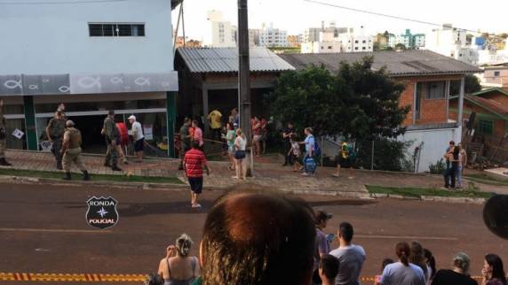Motorista embriagado invade creche e deixa seis crianças feridas no final da tarde, em Chapecó - foto 3