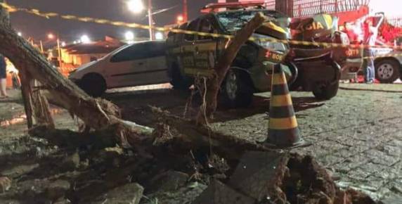 Perseguição policial seguida de acidente deixa policial gravemente ferido
em São Sepé - foto 2