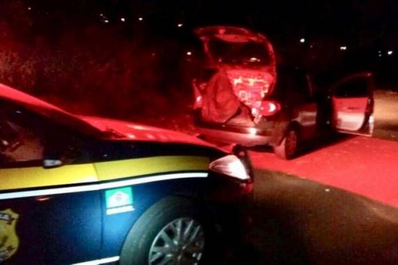 O motorista, de 53 anos, foi preso em flagrante. O valor da 

carga é estimado em R$ 80 mil reais