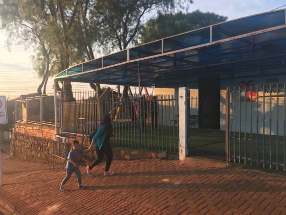 Menina atropelada por caminhonete em creche de Chapecó recebe alta de hospital - foto 2