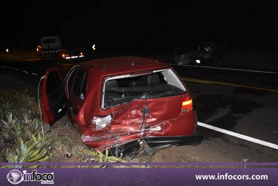 Acidente com vítima fatal e feridos envolvendo três veículos na RS 324 - foto 5