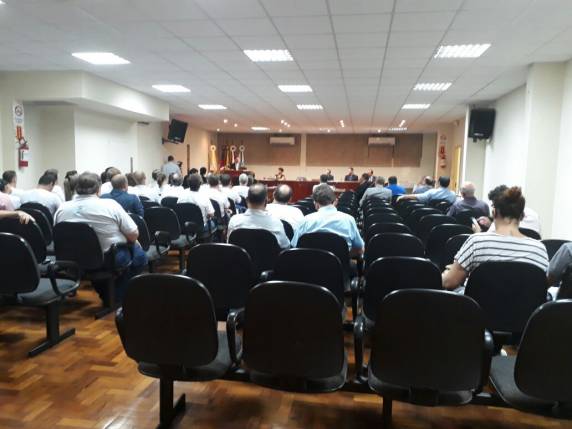 Câmara de Vereadores de Três de Maio presta
homenagem a Cotrimaio pelos 50 anos - foto 7