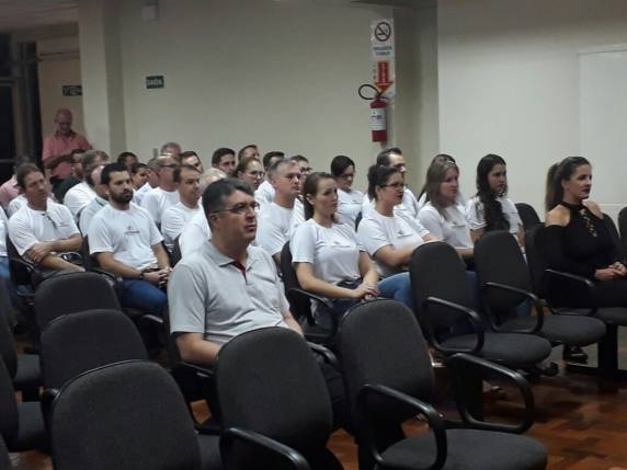 Câmara de Vereadores de Três de Maio presta
homenagem a Cotrimaio pelos 50 anos - foto 4