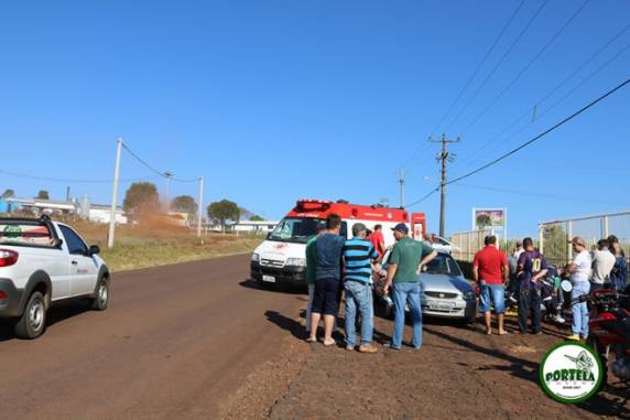 Duas mulheres feridas em acidente de
moto na ERS-330, saída Derrubadas - foto 2