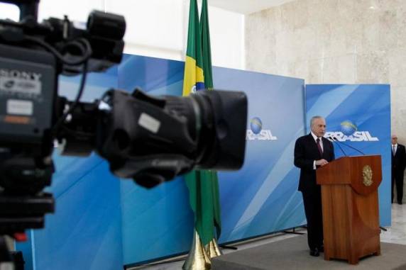 Justificativa da emissora teria sido que o espaço não é para candidatos