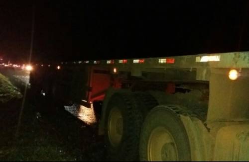 Colisão ocorreu na noite de sexta-feira