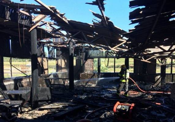 Churrascaria pega fogo na BR-282 em Lages - foto 2