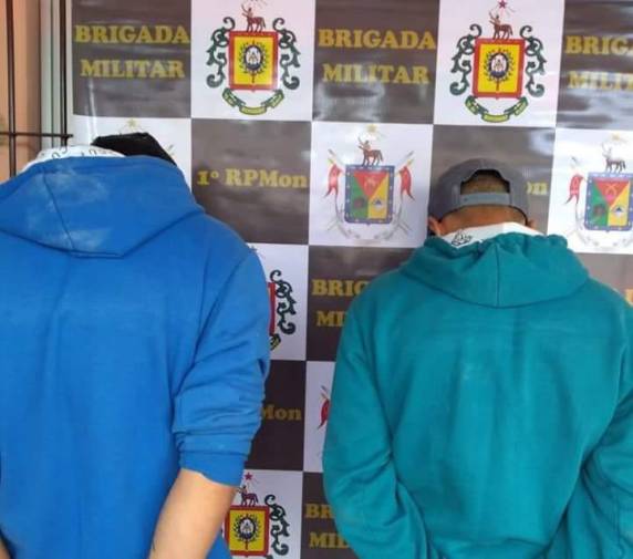 Brigada Militar
apreende 40 Kg de Maconha em Santa Maria - foto 3