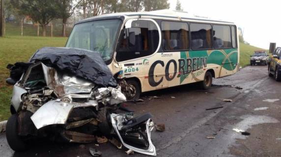 Denise Silveira Martins Rosalino, 27 anos, não resistiu aos ferimentos e morreu no local. O marido dela segue internado em estado grave