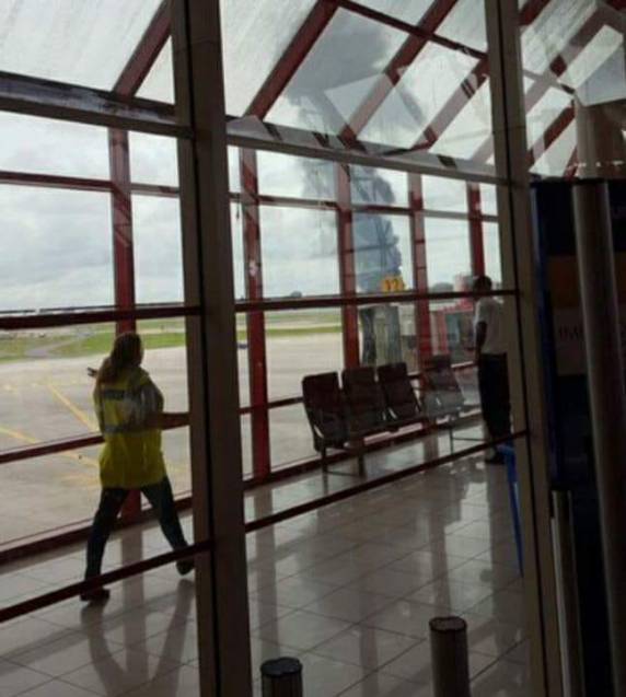 Três pessoas sobrevivem
após queda de avião em Cuba - foto 3