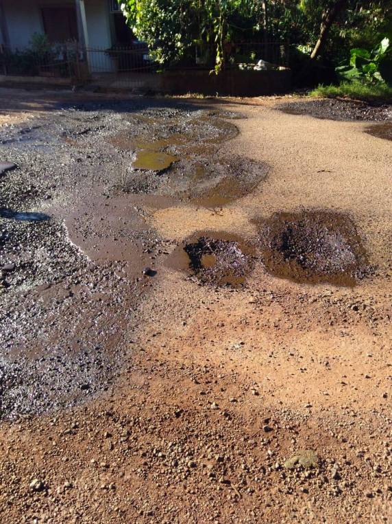Secretaria de Obras realiza operação tapa buracos em Três de Maio - foto 8