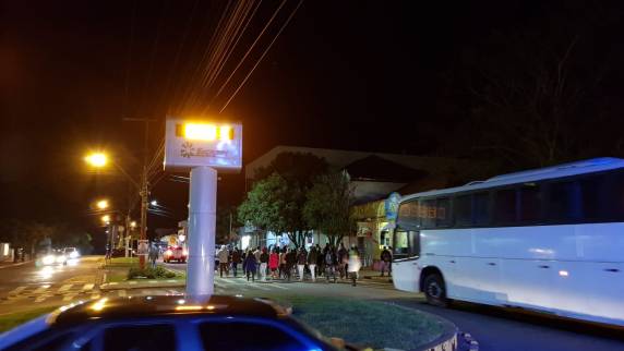 Manifestação tomou as ruas centrais do município de Santo Augusto - foto 5