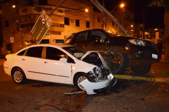 Colisão no centro de Santo Ângelo - foto 3