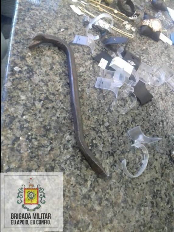 Indivíduo é preso pela Brigada Militar após furtar em ótica de Ijuí - foto 5