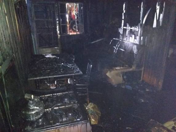 Jovem perde todos os seus bens em incêndio
em Santiago - foto 2