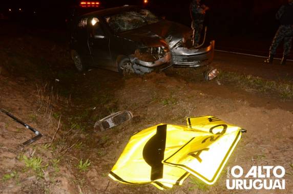 Veículo colide em
placa na BR-386, em Frederico Westphalen - foto 2