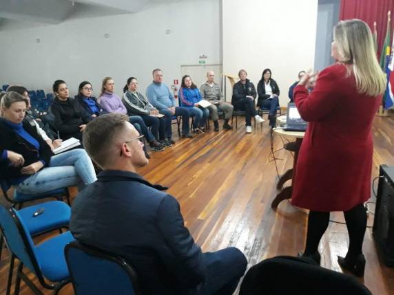 Programa tem como 

foco desenvolver a cooperação e a cidadania junto aos estudantes da rede municipal