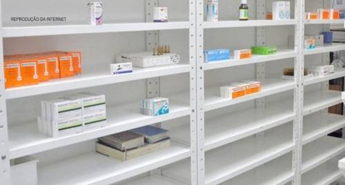 Os principais medicamentos em falta nas farmácias são aqueles mais específicos, que custam mais caro