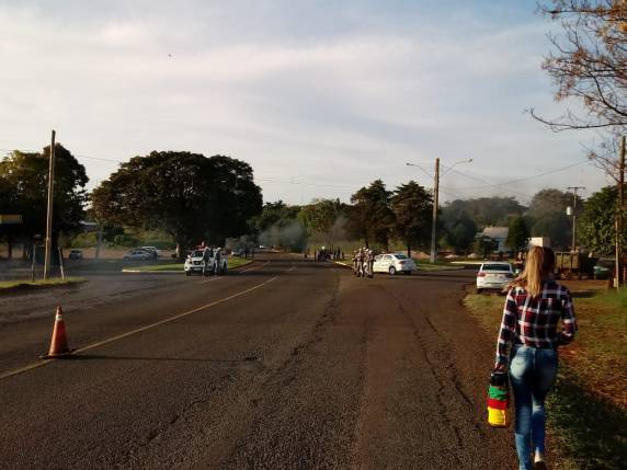Brigada Militar desobstrui trevo da RS 342 em Independência - foto 7