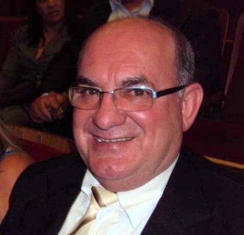 A vítima estava ensinando a esposa dirigir